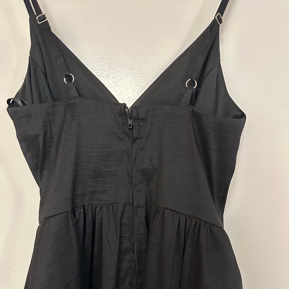 BETSY AND ADAM BLACK HIGH LOW GOWN - Picture 5 of 7